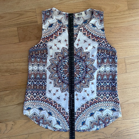 Jory split neck top from StitchFix - Picture 9 of 9